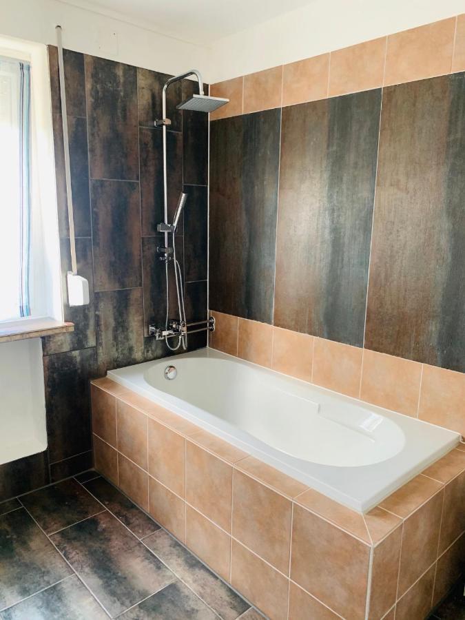 Charmante 3Zi-Ferienwohnung Im Landhausstil Kaufbeuren Exterior foto